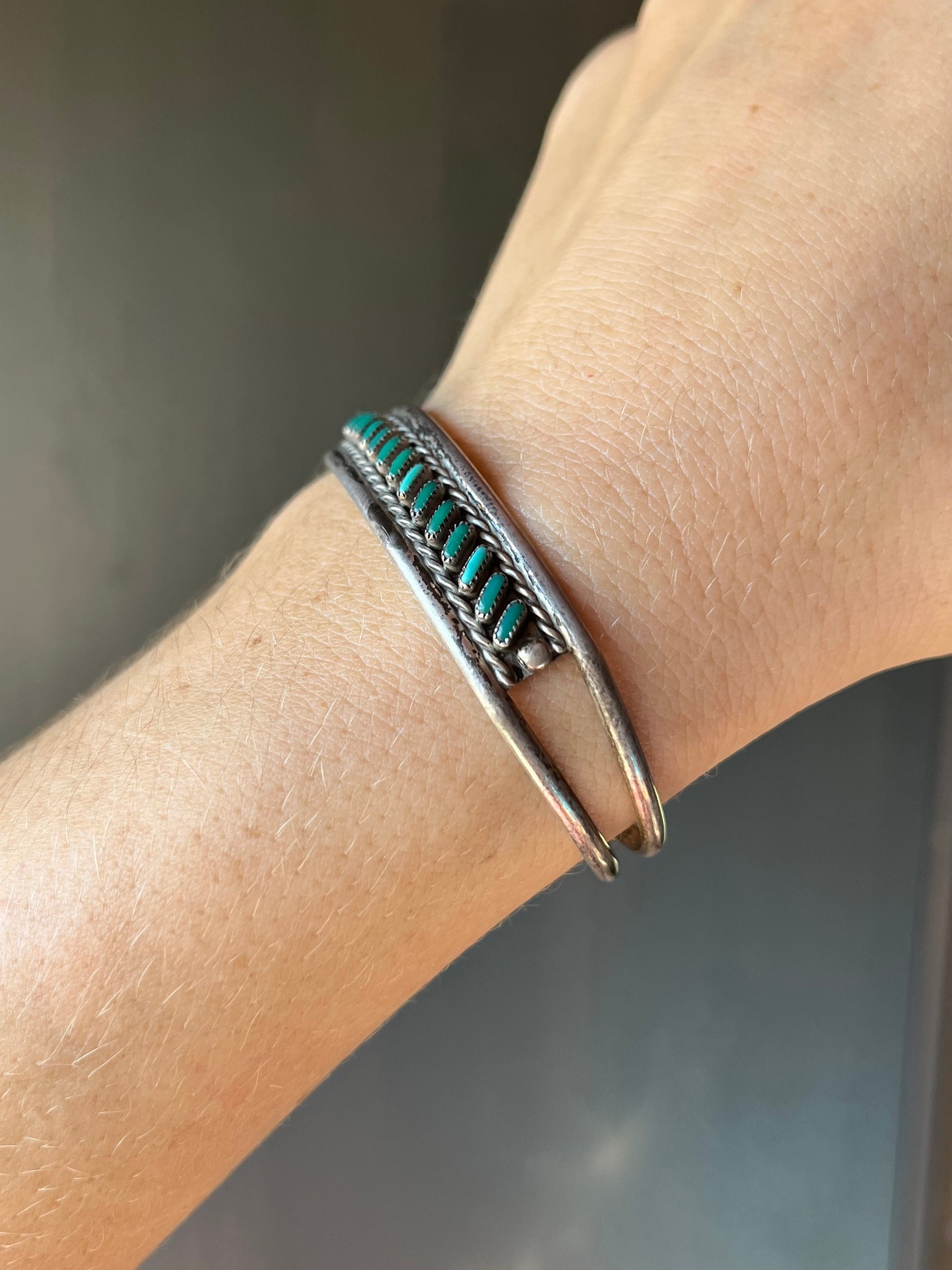 Vintage Native American Zuni Rose Laroche Sterling Silver & Green