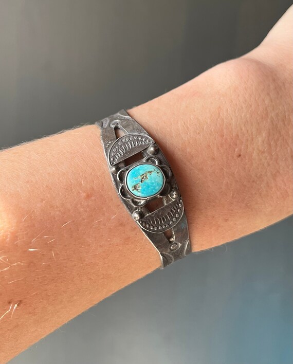 Vintage Fred Harvey Era Native American Sterling Silver & Blue Turquoise Cuff Bracelet - Etsy Sweden Vintage Fred Harvey Era Native American Sterling Silver & Blue Turquoise Cuff Bracelet - Etsy Sweden