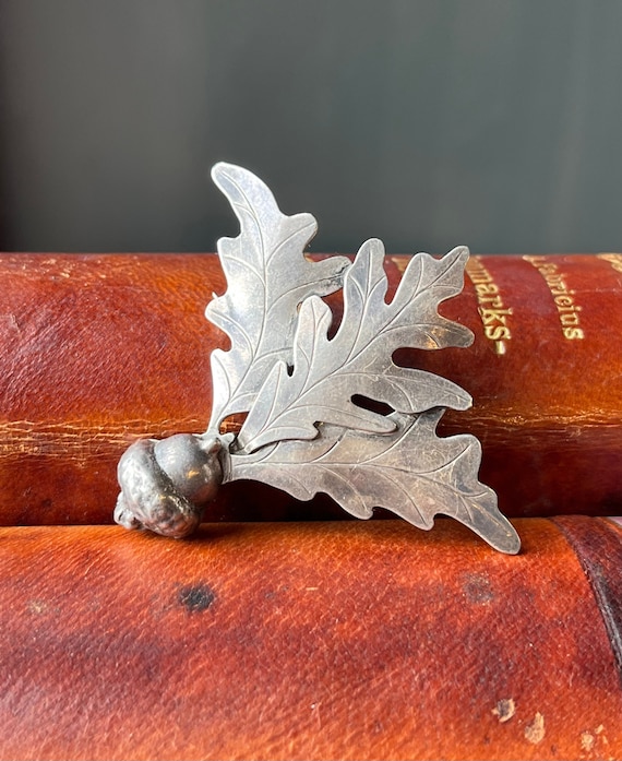 Vintage Sterling Silver Acorn & Oak Leaves Brooch 