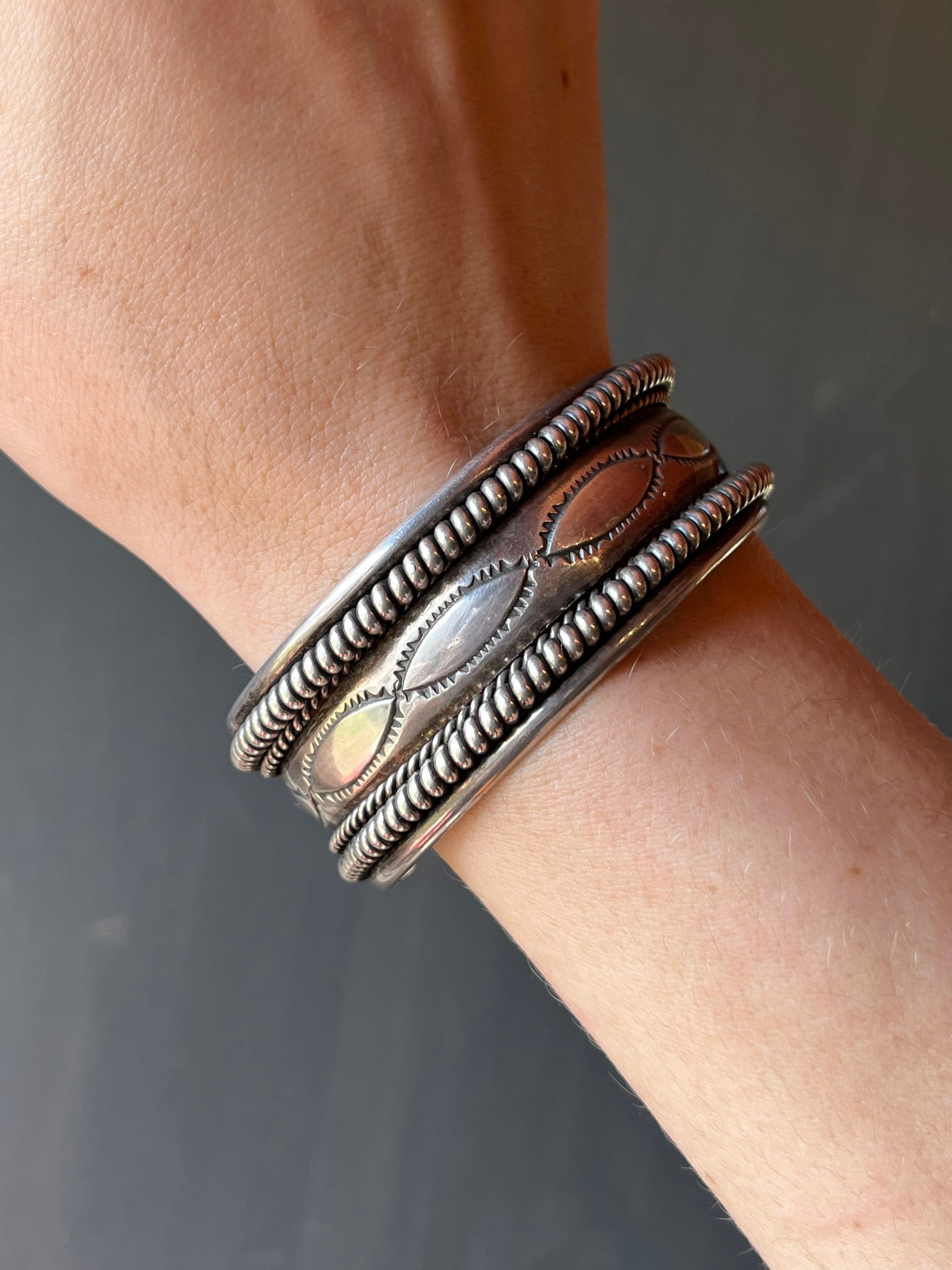 Vintage Native American TAHE Sterling Silver Twisted Wire Stamped