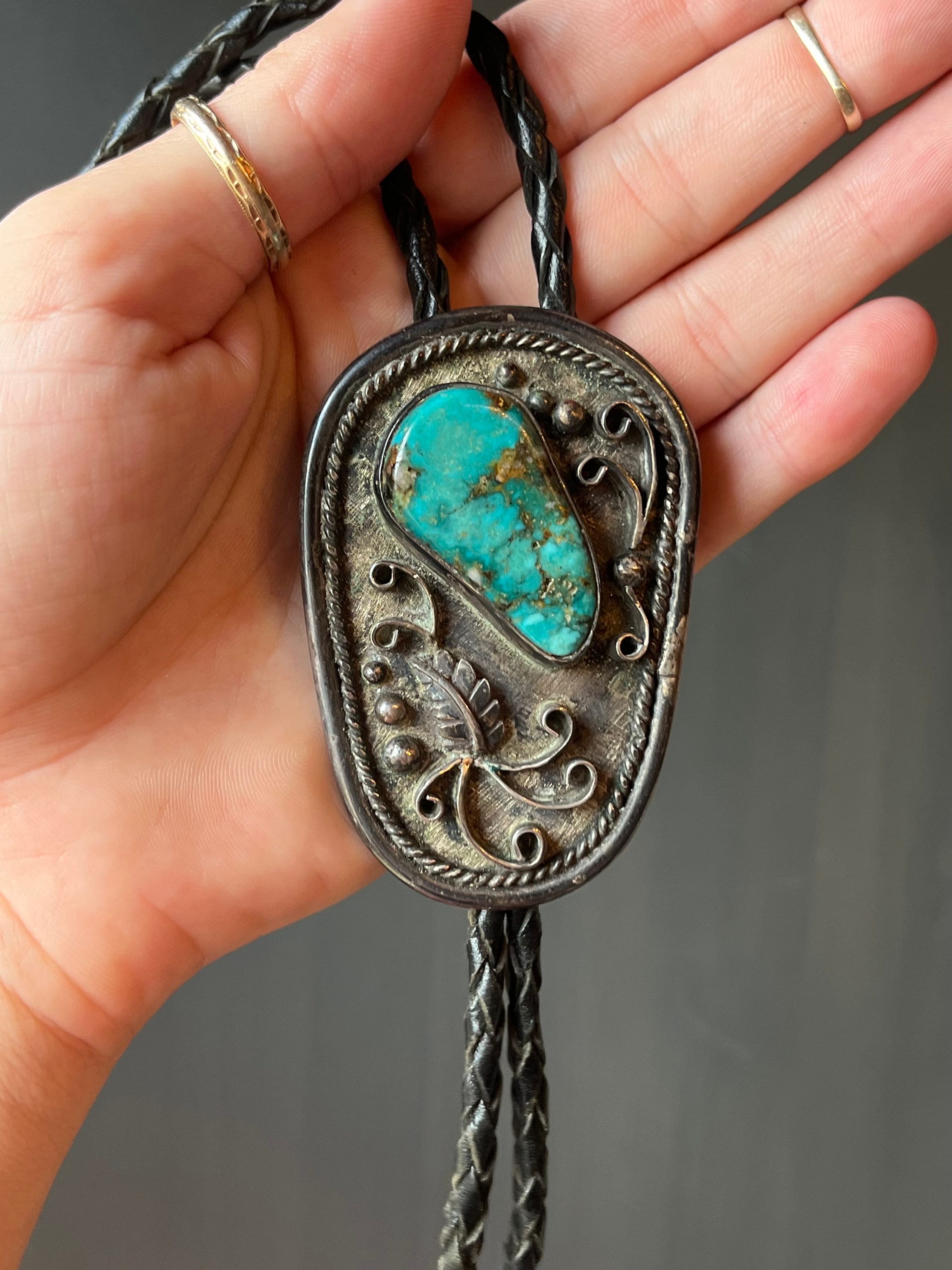 アート・デザイン・音楽 Native American Bolo Ties アート・デザイン・音楽 Native American Bolo Ties Native