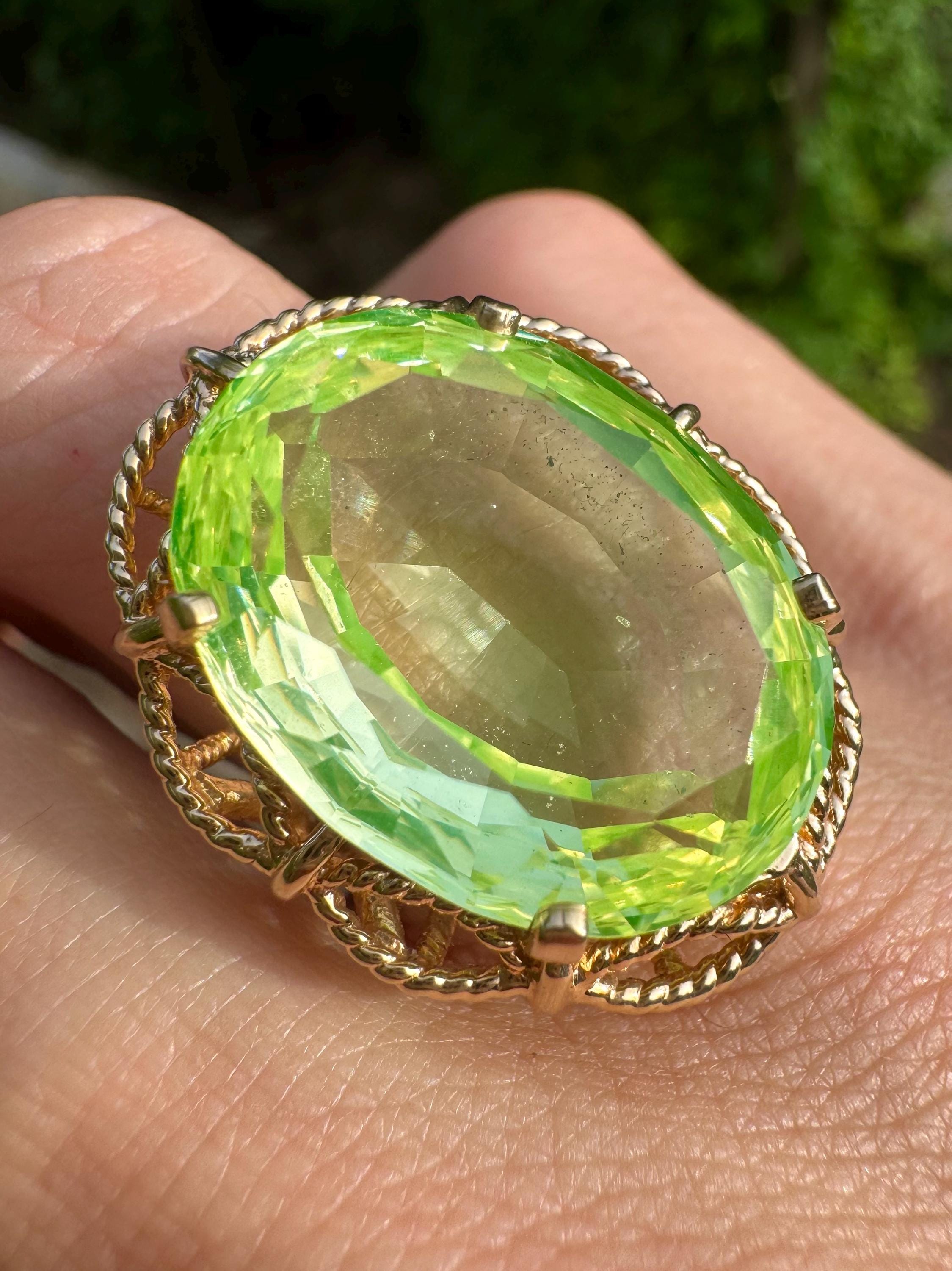 Sz 7 ~ Vintage 10K Gold & Uranium Glass Cocktail Ring - Etsy