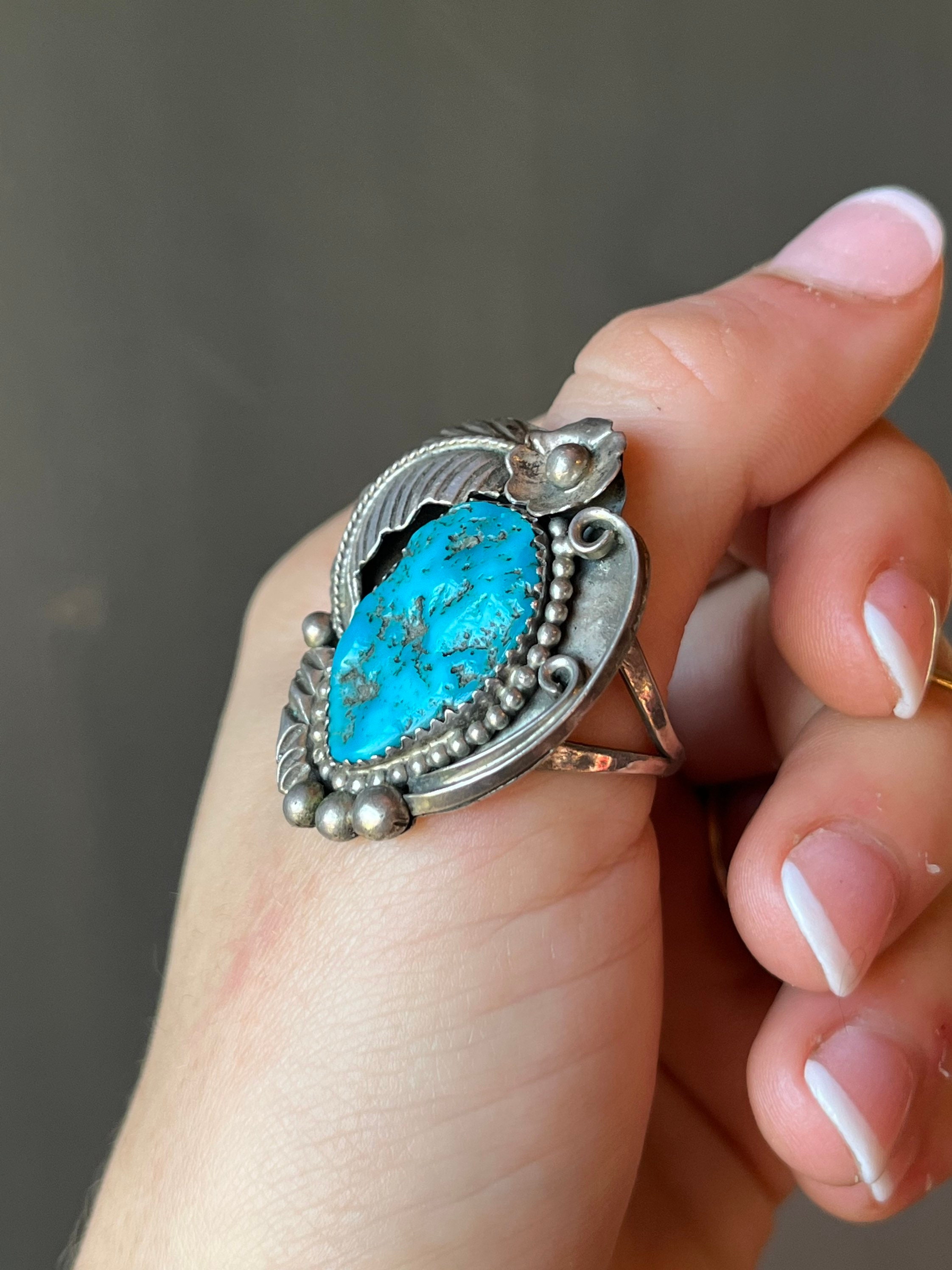 Sz 12.5 ~ Vintage Native American Navajo Sterling Silver & Natural