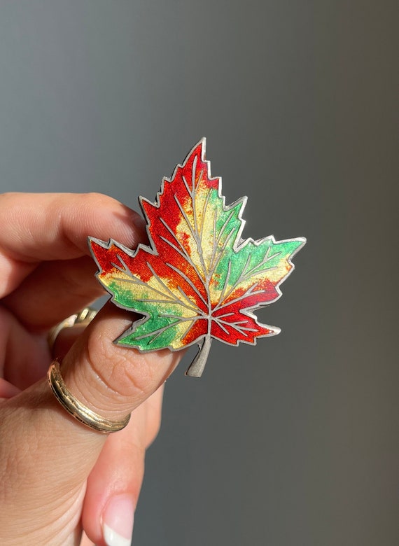 Vintage Mid-Century Canadian Maple Leaf Enamel & … - image 1