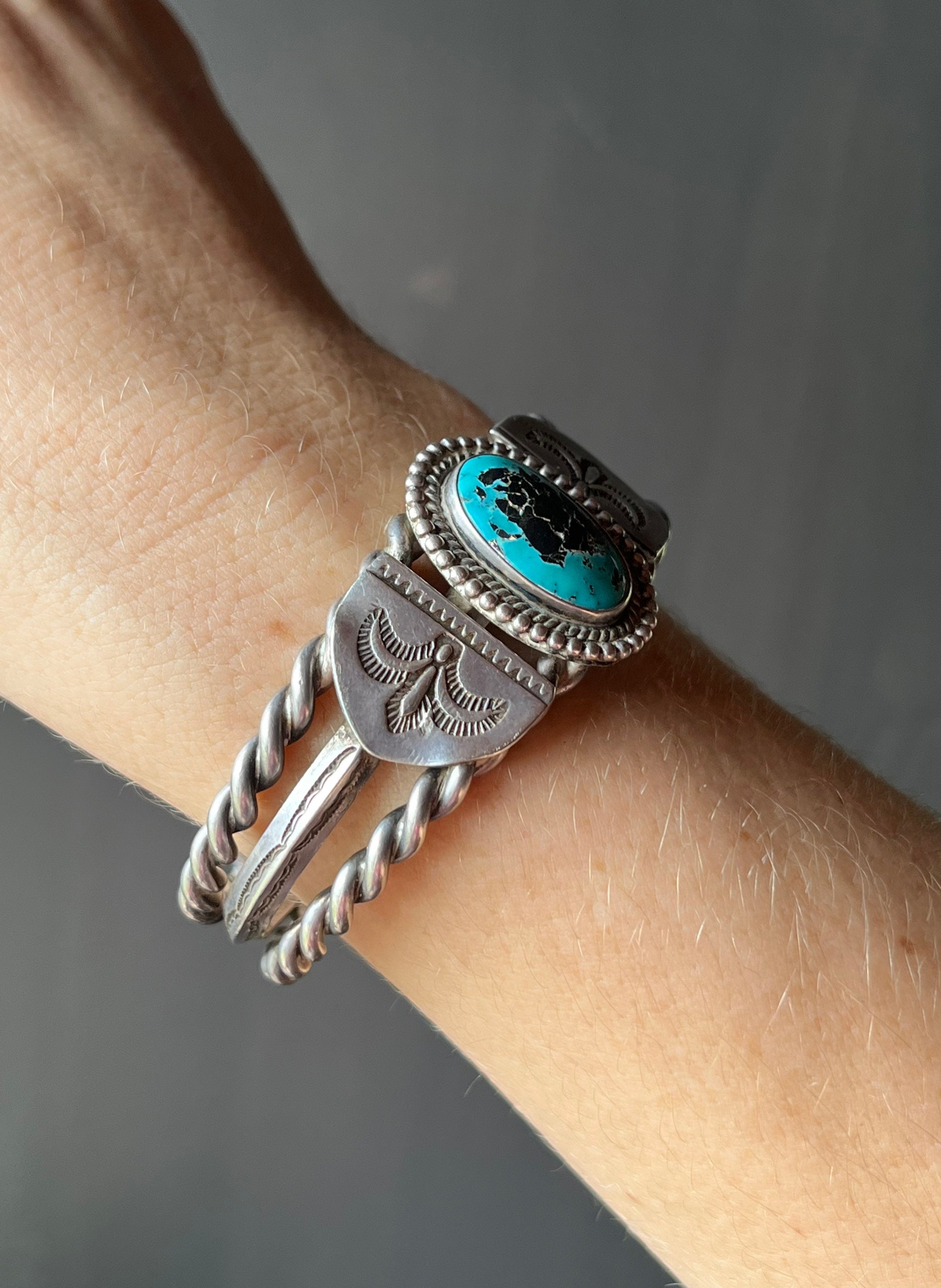 Vintage Native American Navajo Sterling Silver Turquoise Cuff