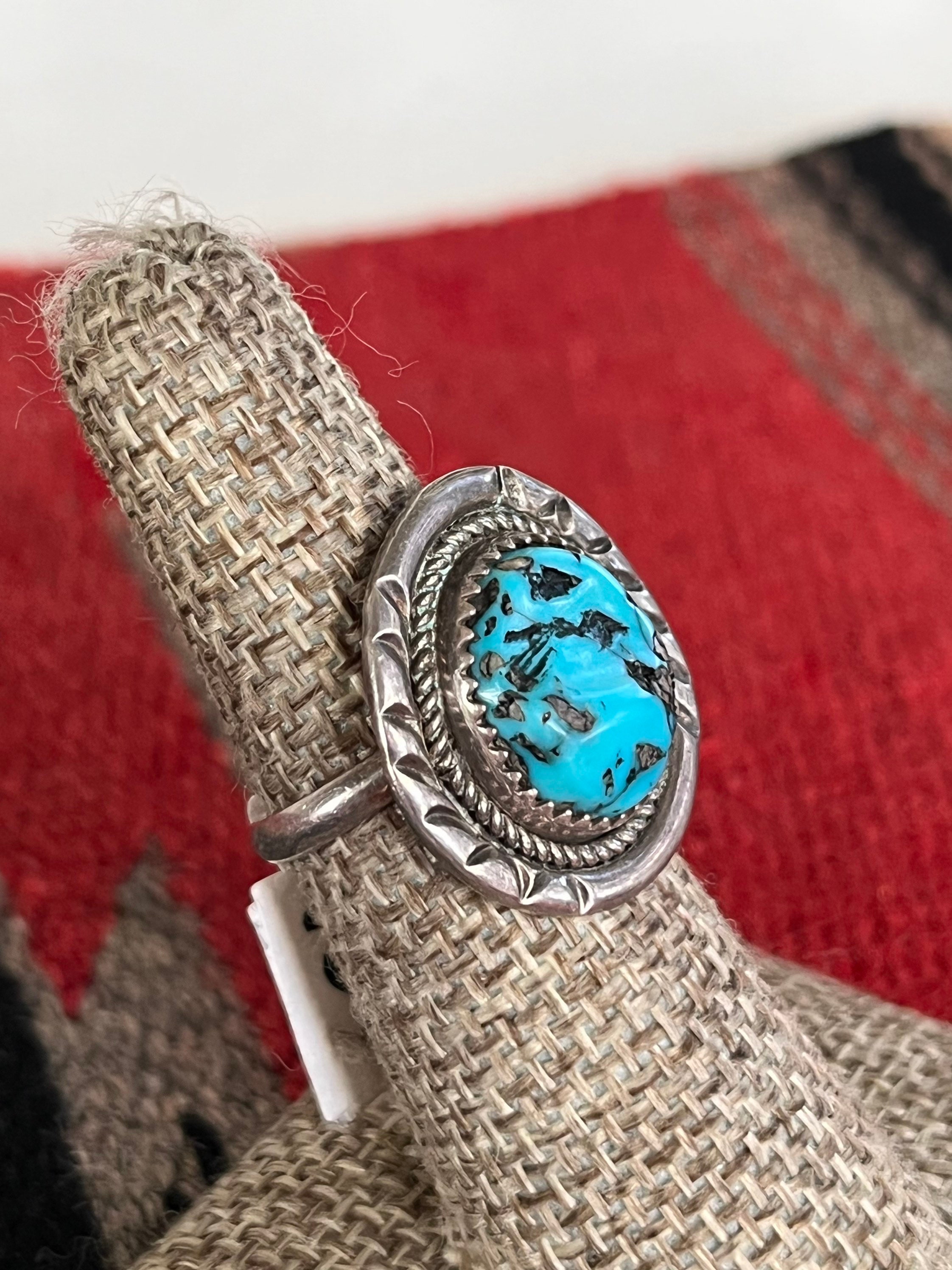 Sz 5.75 ~ Vintage Native American Navajo Sterling Silver & Blue