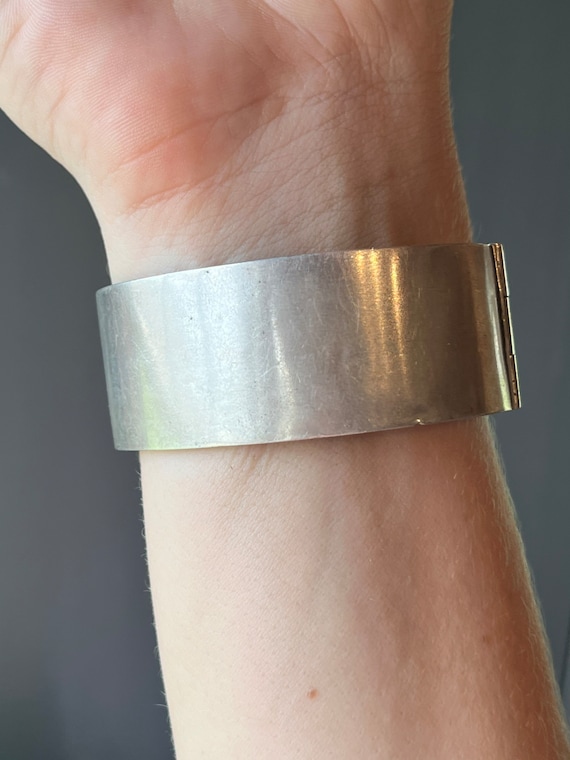 Antique Victorian Solid Silver Etched Floral Hing… - image 6