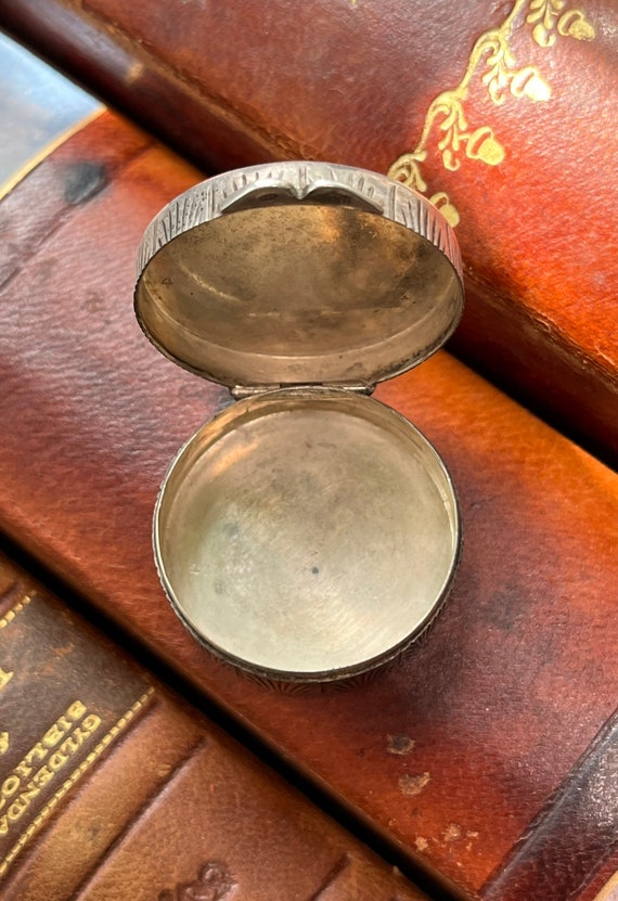 Antique European 800 Silver Pill, Snuff, Trinket … - image 4