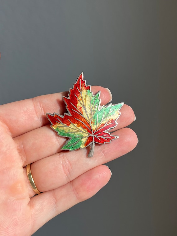 Vintage Mid-Century Canadian Maple Leaf Enamel & … - image 2