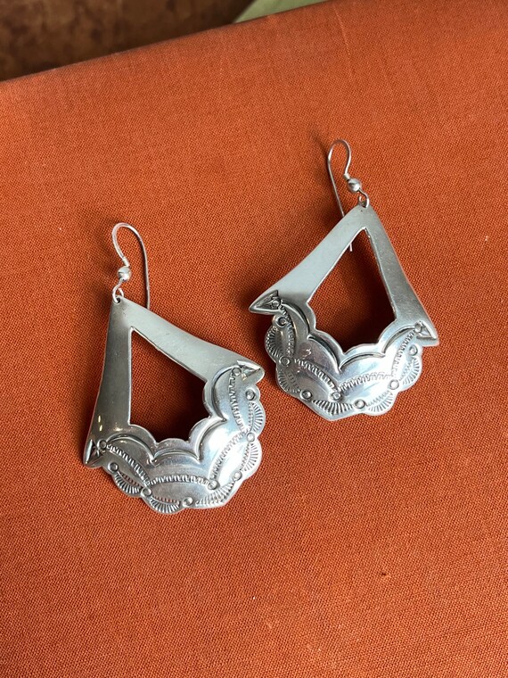Traditional Vintage Native American Navajo Sterling Silver Earrings Traditional Vintage Native American Navajo Sterling Silver Earrings