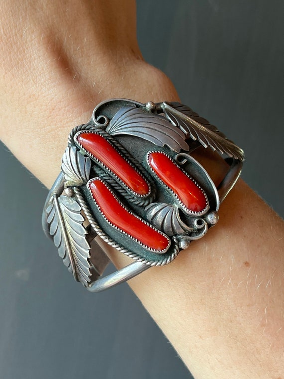 Best Justin Morris Vintage Native American Navajo Sterling Silver Gold Coral Bracelet Best Justin Morris Vintage Native American Navajo Sterling Silver Gold Coral Bracelet