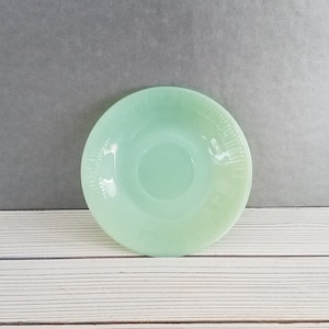 Jadeite Saucer Jane Ray Green Glass Ribbed Vintage t