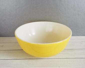 Large Yellow Pyrex Bowl Vintage Kitchen Mixing Bowl 10 1/4 Inch