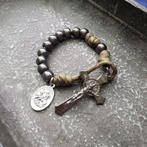 Camo Paracord, Gunmetal Pocket Rosary - Flared Edge St. Benedict Crucifix - Catholic Rosary