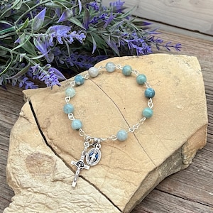 March Birthstone Aquamarine Rosary Bracelet - Catholic Rosary - Decade Rosary - Catholic Gift - Birthstone Bracelet - Rosary Bracelet