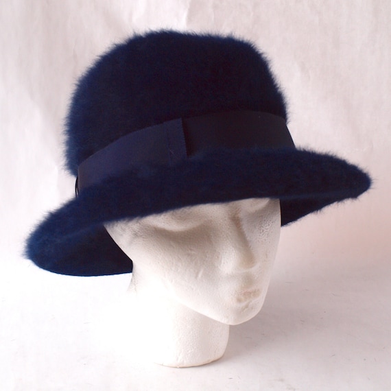 Vintage hat, Navy blue Fur Hat, Kangol cloche buc… - image 1