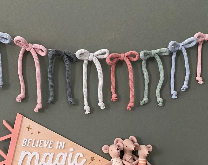 Knitted Bow Garland, Crochet Bow Bunting, Nursery Wall Art, Yarn Bow Decor, Cottage Core Decoration, Baby Girl Shower Gift