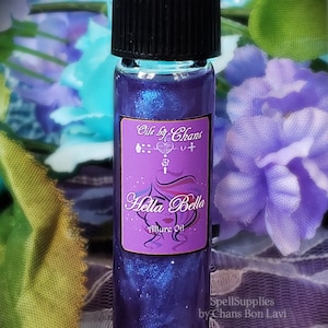 HELLA BELLA Attraction Allure Oil with rose quartz and pyrite -Popularity Attraction Allure - Voodoo Hoodoo Wiccan Pagan