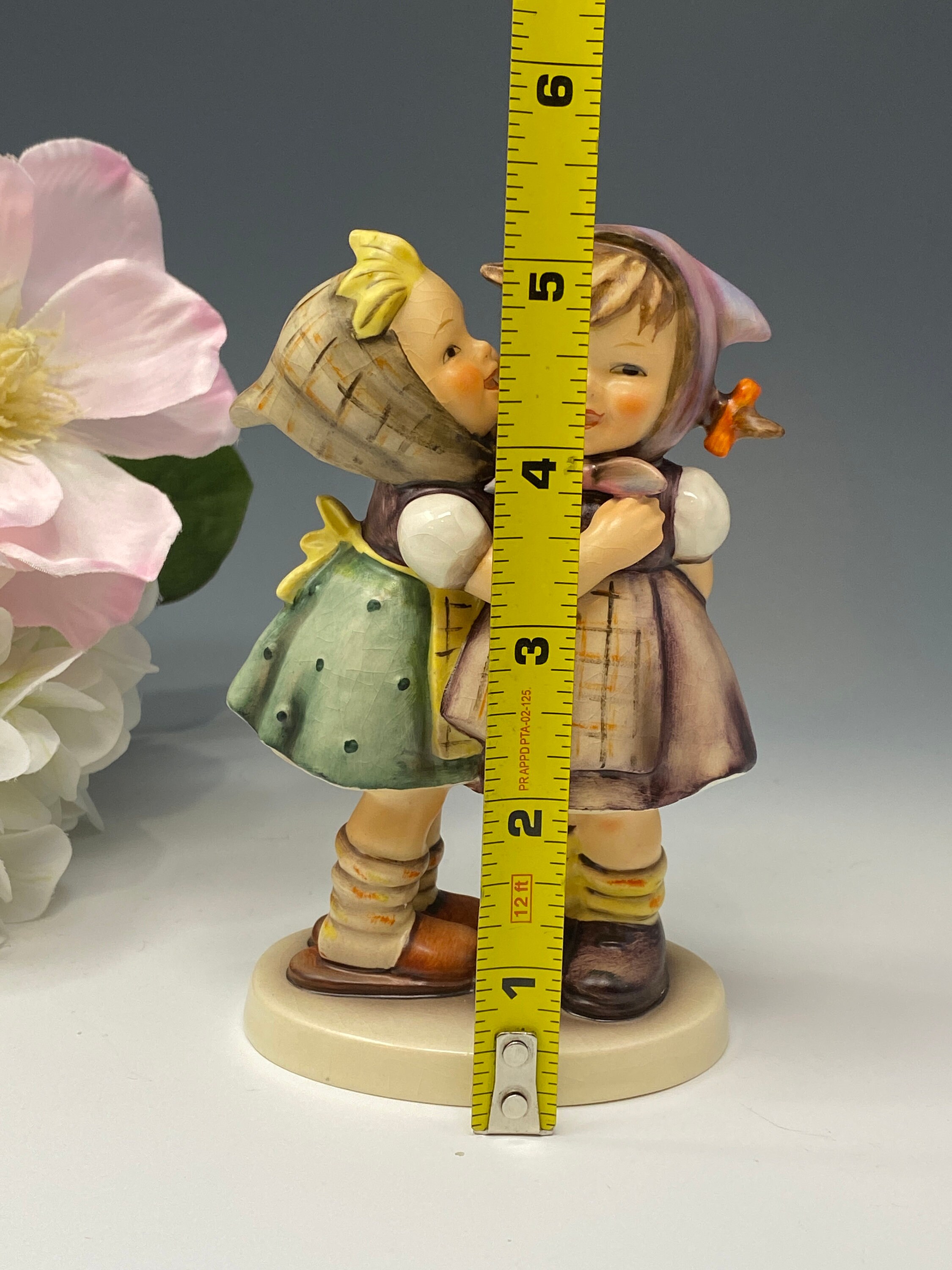Telling Her Secret, #196/0, TMK4, Hummel - Etsy