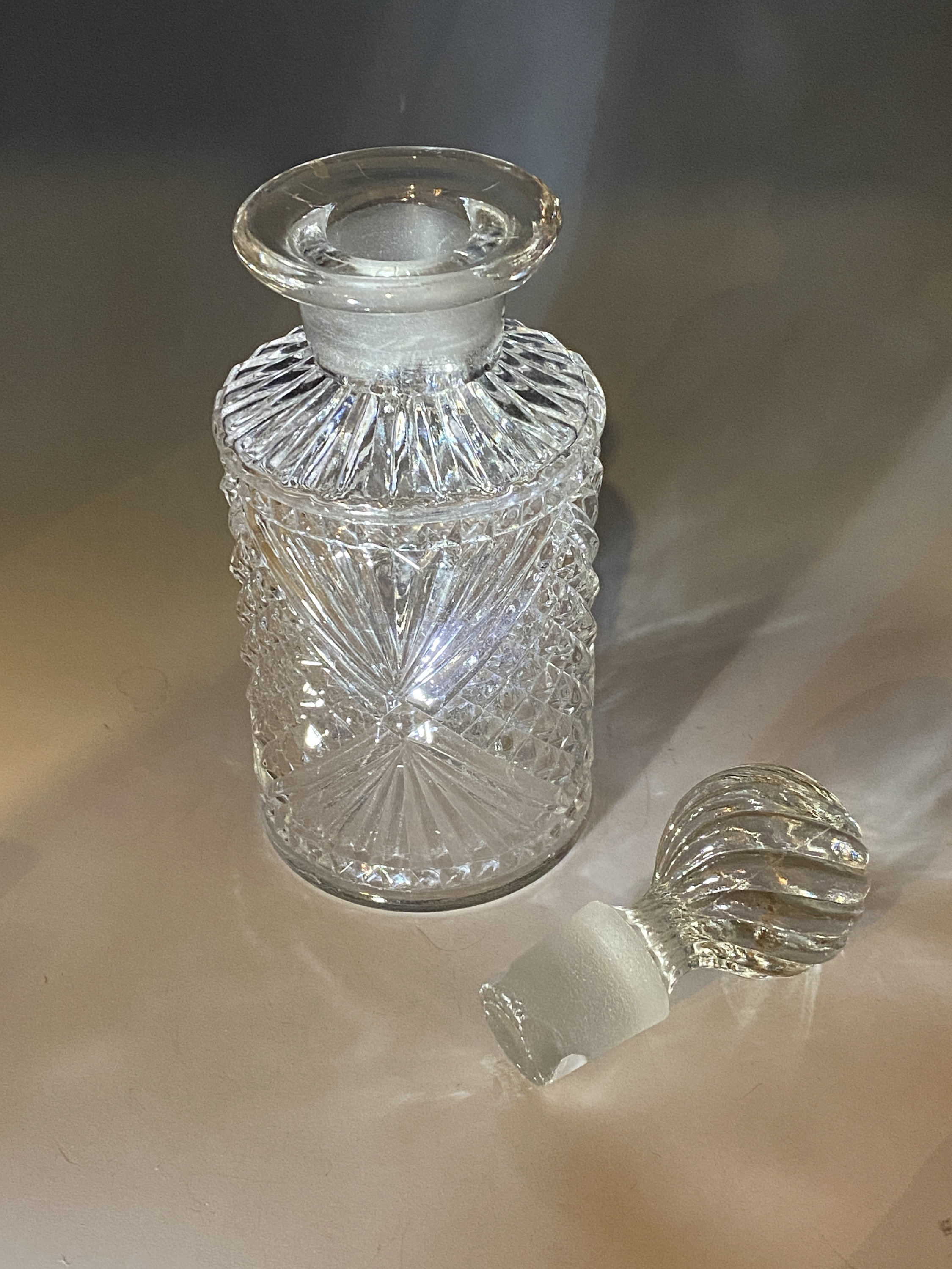 Diamond and Fan Pattern Cologne Bottle and Stopper - Etsy
