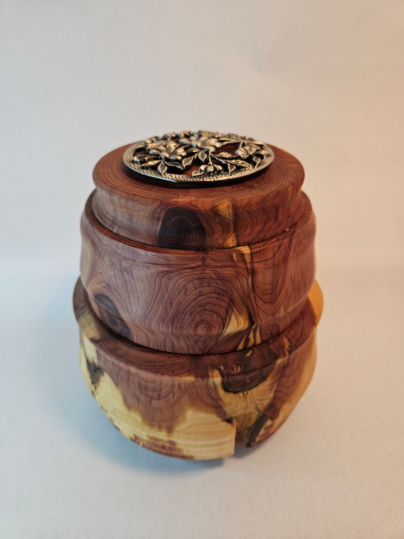 Custom hand turned jewelry box image 4