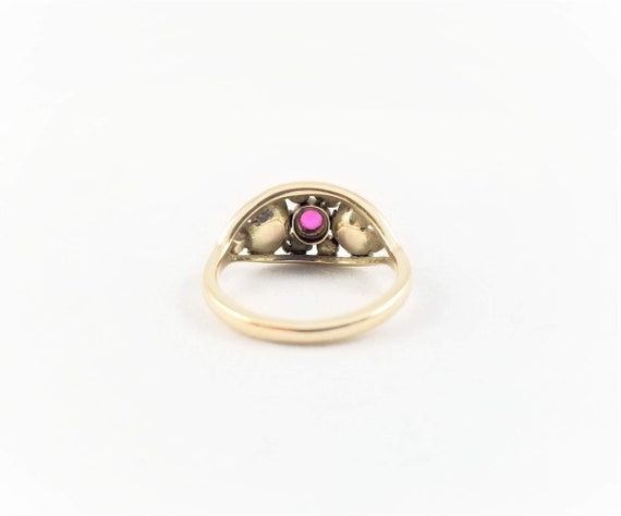 9k Victorian Ruby Flower Ring - image 7