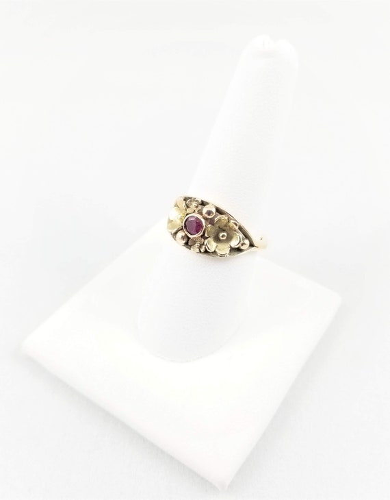 9k Victorian Ruby Flower Ring - image 3