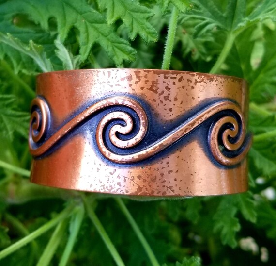 1930's-40's Copper Bell Trading Post Unisex Cuff - image 9