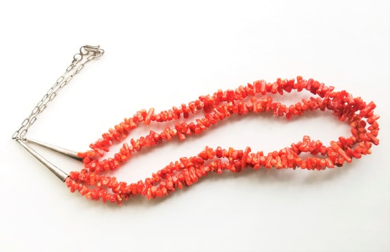 Vintage Natural Coral Necklace - image 2