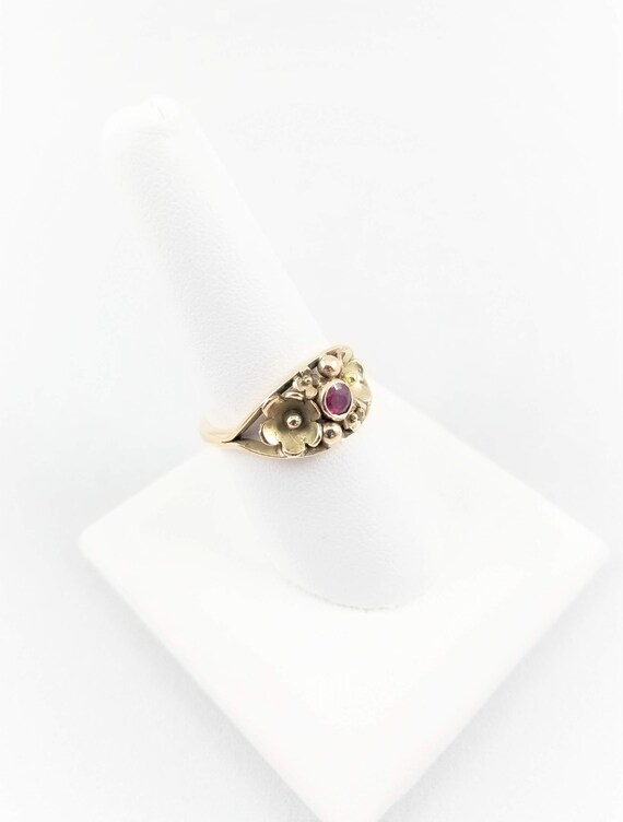 9k Victorian Ruby Flower Ring - image 4