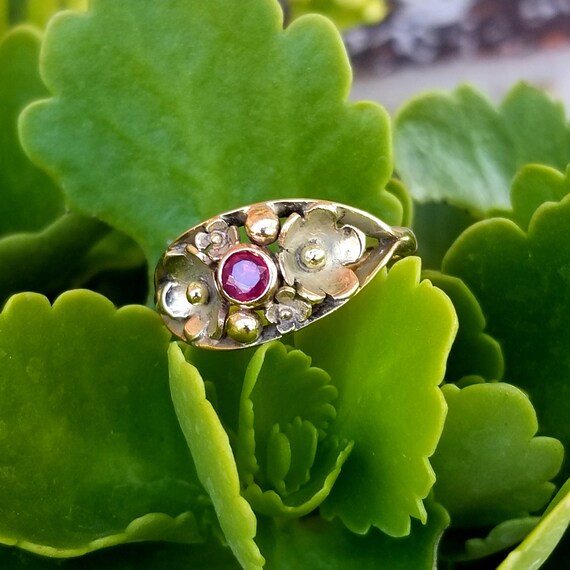 9k Victorian Ruby Flower Ring - image 2