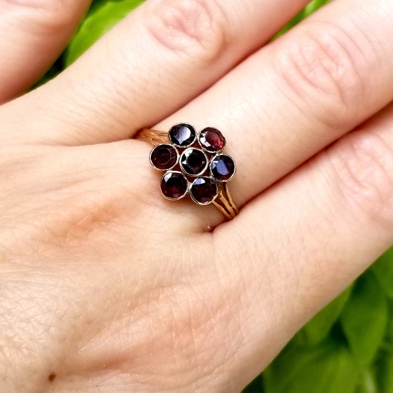 15k Victorian Garnet Flower Cluster Ring