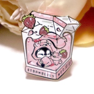 Pin de esmalte de morango Moo｜Linda decoração de arte de pinguim de caixa de leite rosa, acessório de mochila Kawaii, amante de ilustrações de pinguim bebê, presente para ela