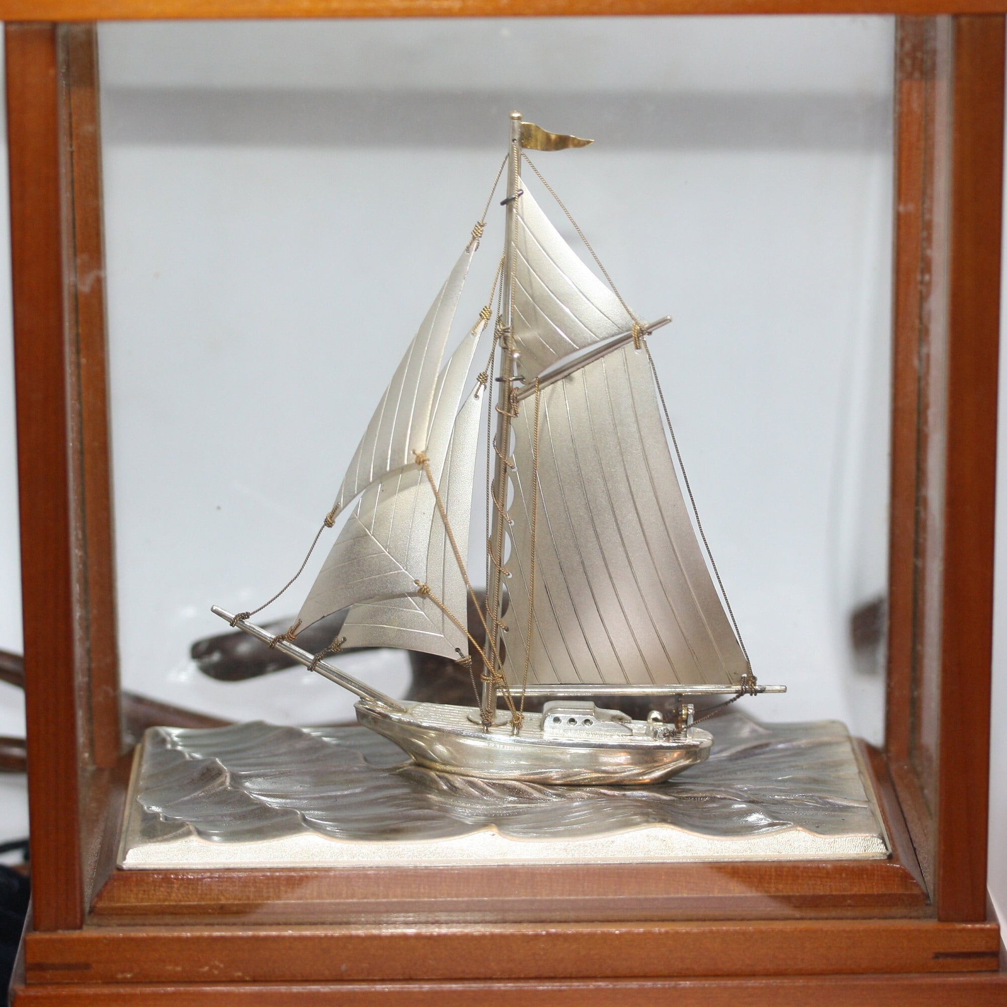 Masterly Hand Crafted Old Japanese Sterling Silver 960 Model Masterly Hand Crafted Old Japanese Sterling Silver 960 Model