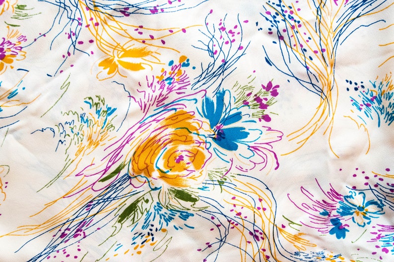 2 Slits Vintage 100/% Silk XS Long Floral Tunic