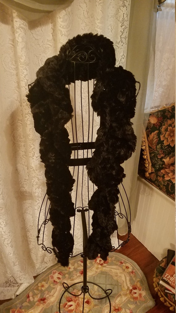 Vintage Joan Rivers Faux Fur Ruffled Scrunchie Boa