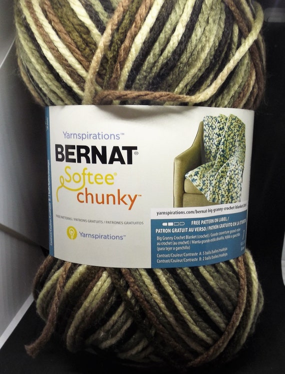 Bernat Softee Chunky Ombre Yarn ~ Jumbo Ball ~ Colour # 31525 Camouflage ~ 300 Grams10.5 Ounces ~ 275 Yards ~ #6 Super Bulky