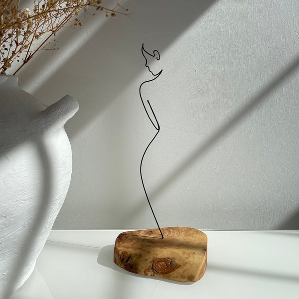 Wire Art Female Silhouette, Wire Sculpture of Abstract Woman, Metal Sculpture, Tabletop Decor, Minimalist Abstract Style, Gift For Her