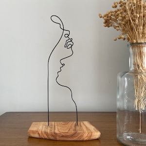 Wire Art, One Line Couple Kiss, Wire Sculpture of Abstract Faces, Metal Sculpture, Tabletop Decor, Minimalist Abstract Style, Gift For Her