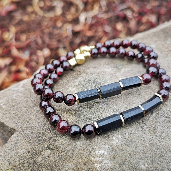 Bracelet de grenat de shungite \ Pierres à la terre, protéger, élever \ Empath EMF Protection \ Bracelet en cristal fait main de haute qualité \ Cadeau pour lui