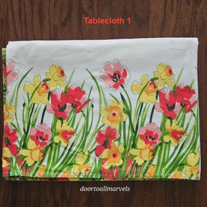 Vintage Vera Daffodils Poppies Tablecloth Cottage Farmhouse Easter 78x58