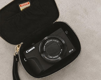 Canon G7X Mark II, III & SX740 HS Camera Case – Black Croc Wristlet Pouch