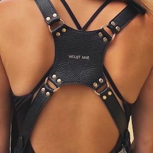 The Leila Dual Camera Harness, Black and Gold Stylish Camera Harness, Vegan Leather zdjęcie 7