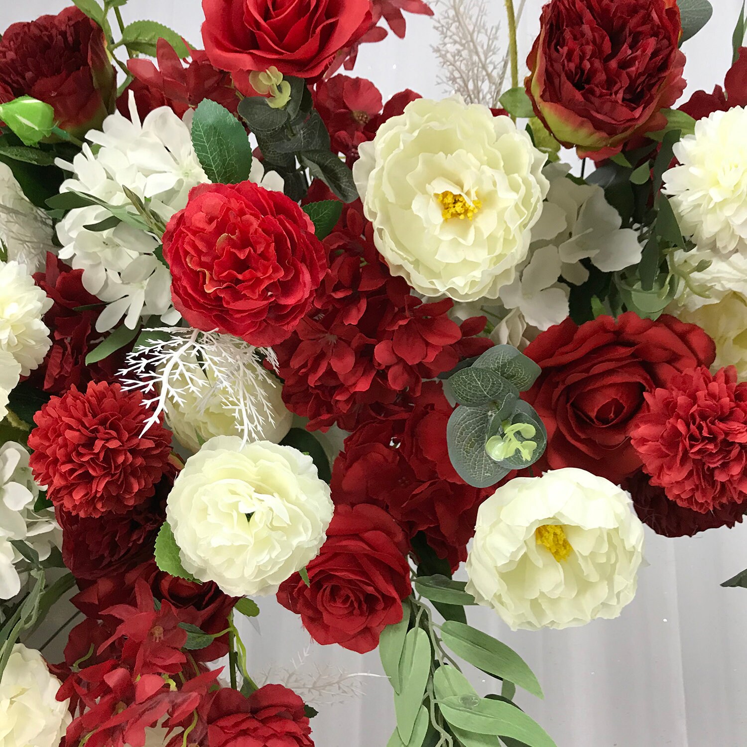 white poinsettia bouquet wedding