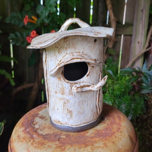 Ceramic Birdhouse, Ceramic Birdhouse, Clay Birdhouse, Birdhouse, Wood grain Birdhouse, Birdhouse Decoration, Garden Decoration, Garden Art