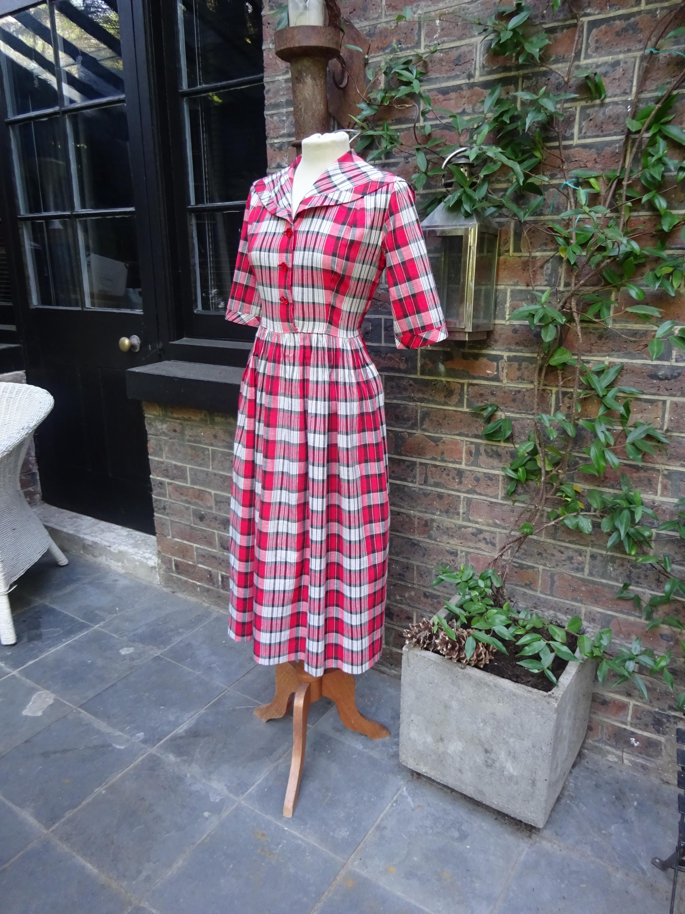 ABITO IN COTONE A SCACCHI ANNI '40 Abito chemisier anni '40