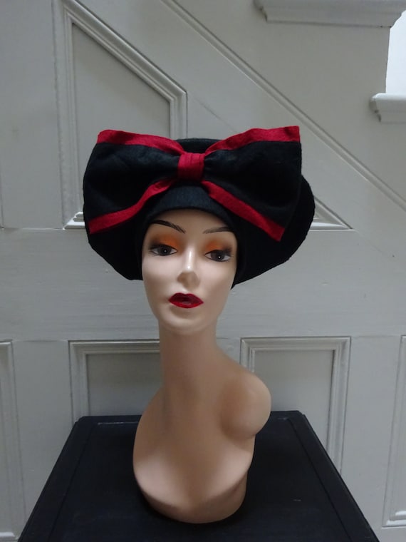 1940s CUSTOM MADE HAT-40s Halo Hat-1940s Felt Hat.
