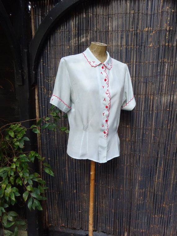 1940s RAYON BLOUSE-40s Pale Green Red Detail Blous