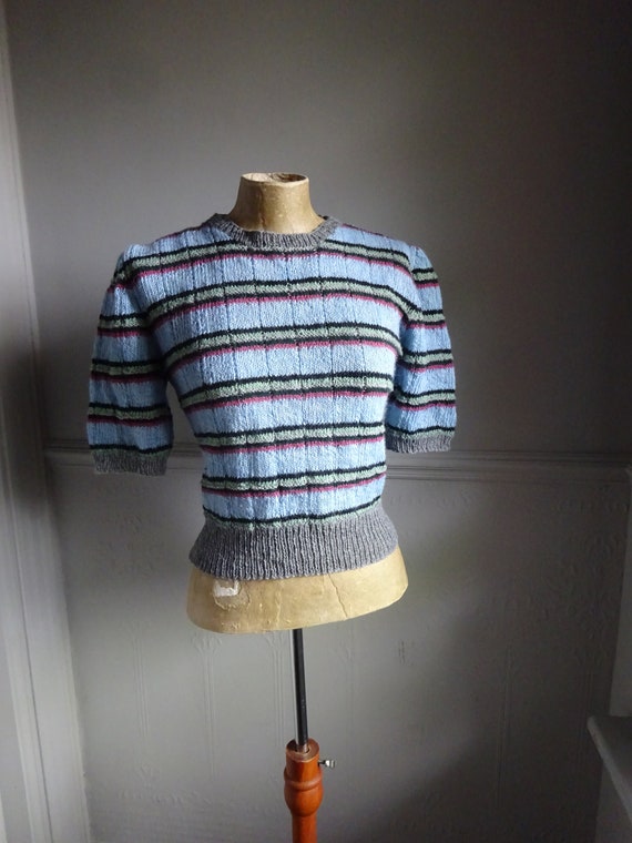1940s HANDKNITTED STRIPE SWEATER-40s Patterned Jumper