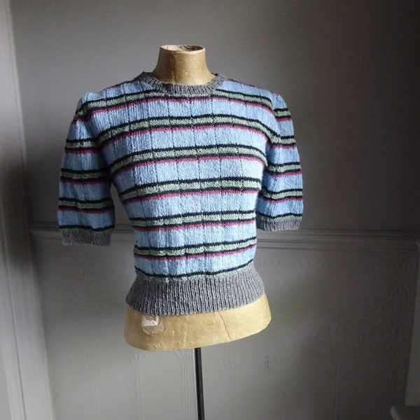 1940s HANDKNITTED STRIPE SWEATER-40s Patterned Jumper